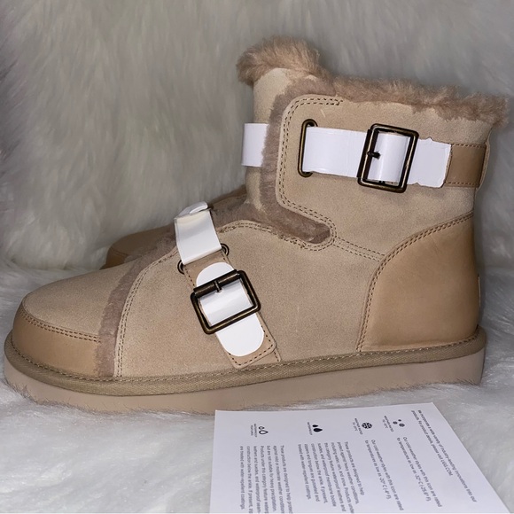 UGG Dune mini buckle classic boots size 10 Woman New in box - Picture 5 of 16